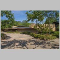 William L. Thaxton House (1954), Bunker Hill Village, Texas, photo Zoomanderson, Wikipedia.jpg